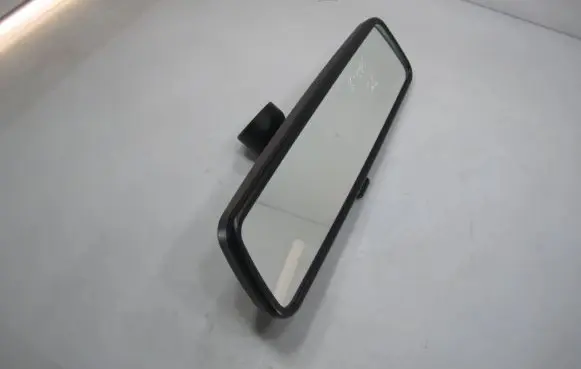 Volkswagen Golf V Rear view mirror (interior)