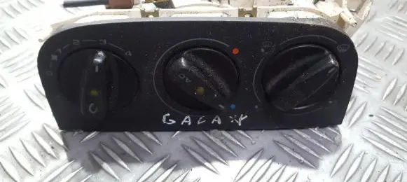 Ford Galaxy Climate control unit 95NW18D451A
