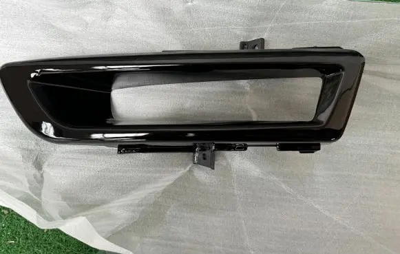 Land Rover Discovery Sport Front fog light trim/grill FK7215A299B LR061234