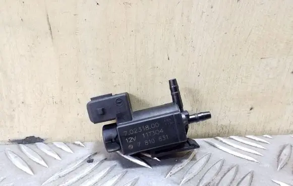 BMW 5 F10 F11 Turbo solenoid valve 70231800 7810831