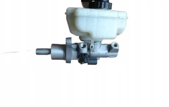 Volkswagen Golf V Master brake cylinder 1K1611301D
