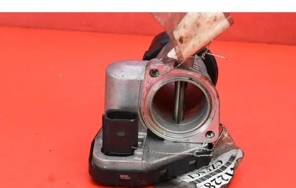 Nissan Qashqai Throttle body valve 8200302798J