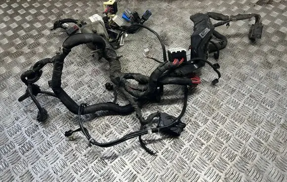 Jeep Cherokee Wiring harness P68236945AC