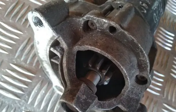 Peugeot 206 Starter motor
