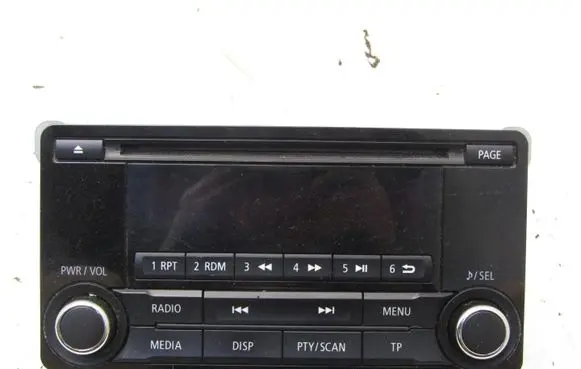 Mitsubishi Outlander Radio/CD/DVD/GPS head unit 8701A562