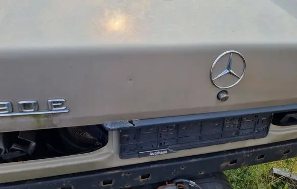Mercedes-Benz 190 W201 Tailgate/trunk/boot lid AU10A808