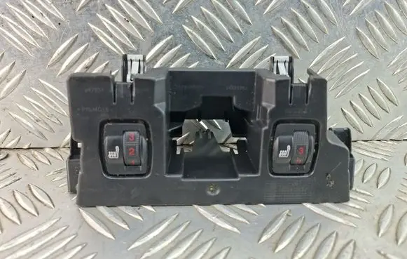 Peugeot 308 Seat heating switch 9806488977