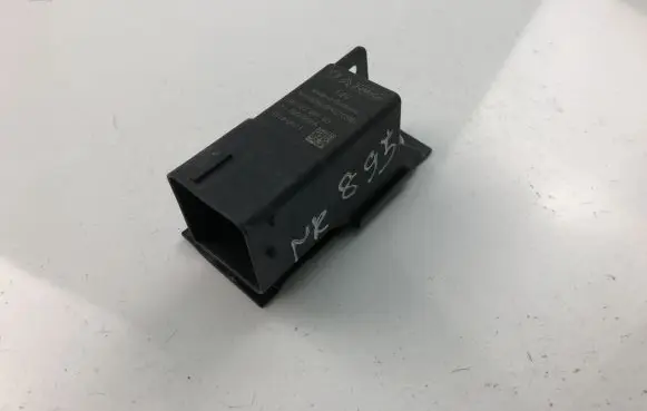 Citroen C4 Cactus Other relay 9803299780