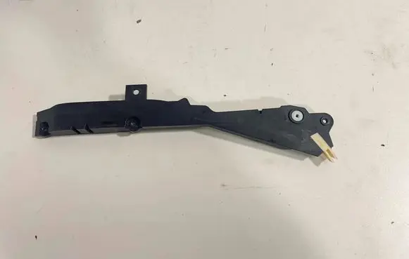 BMW 4 G22 G23 G24 G26 Other engine bay part 6991227
