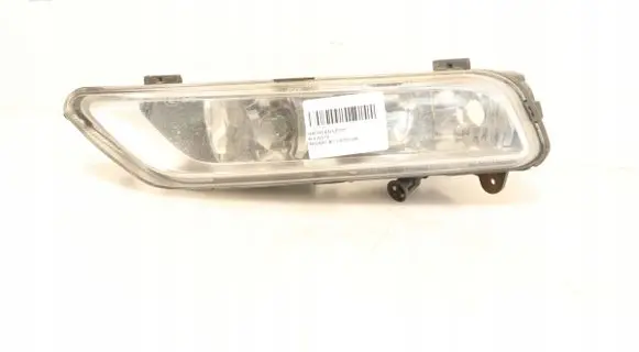 Volkswagen PASSAT B7 Front fog light