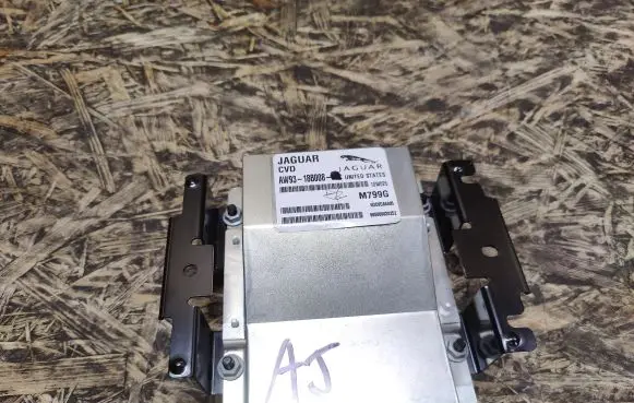 Jaguar XJL Air suspension control unit module (rear) AW9318B008