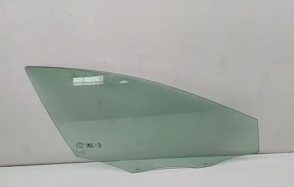 Volvo V40 Front door window glass four-door 31386763