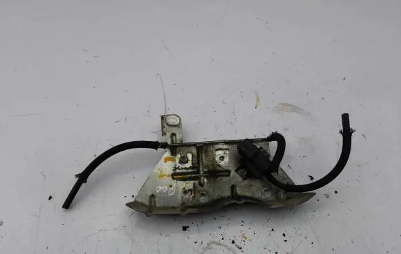 Lexus IS 220D-250-350 Vacuum valve 258600R010
