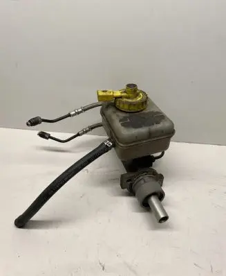 Audi A3 S3 8L Master brake cylinder 21027099