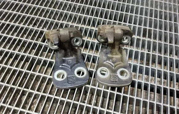 Land Rover Range Rover Sport L320 Front door hinge set 
