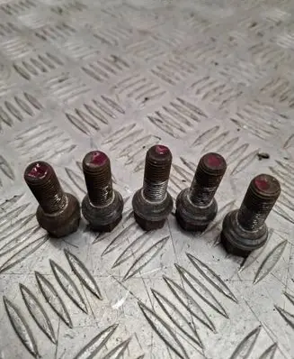BMW 5 E60 E61 Nuts/bolts 