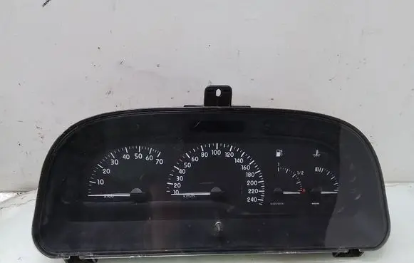 Speedometer (instrument cluster)
