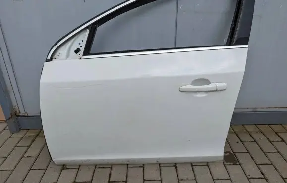 Volvo V60 Front door