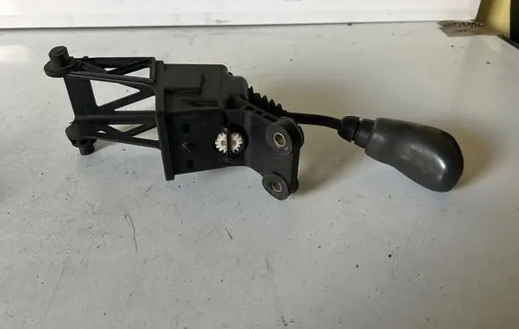 Mercedes-Benz C W203 Gear shifter/selector 400060062012