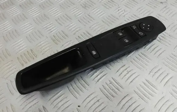 Renault Megane III Fog light switch 