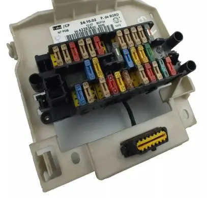 Citroen Xsara Fuse module 9643283680