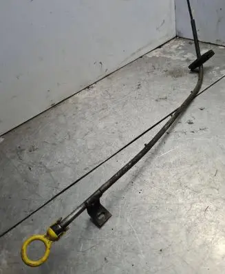 Volkswagen Transporter - Caravelle T4 Oil level dip stick 023115630