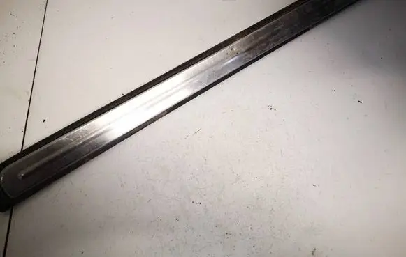 Nissan Primera Front sill trim cover 769b1av710