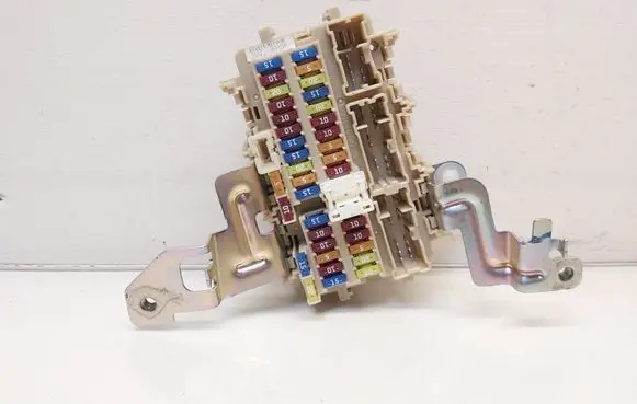 Nissan X-Trail T32 Fuse module 4CL0BC0767