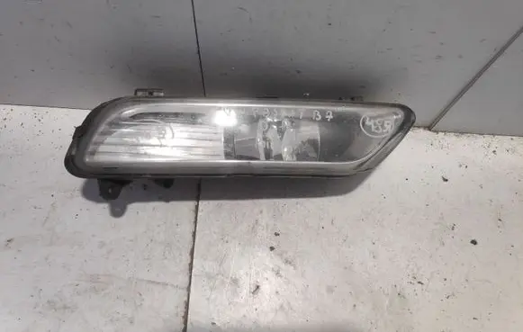 Volkswagen PASSAT B7 Front fog light A047358