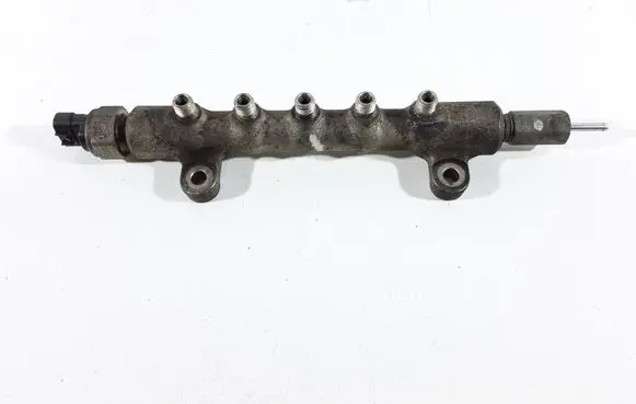 Toyota RAV 4 (XA30) Fuel main line pipe 6121