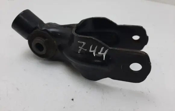 Peugeot RCZ Gearbox mounting bracket