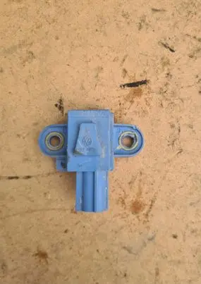 Volkswagen PASSAT B6 Airbag deployment crash/impact sensor 1K0955557 1K0955557A