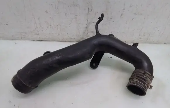 Volkswagen Fox Intercooler hose/pipe 6Q0129654