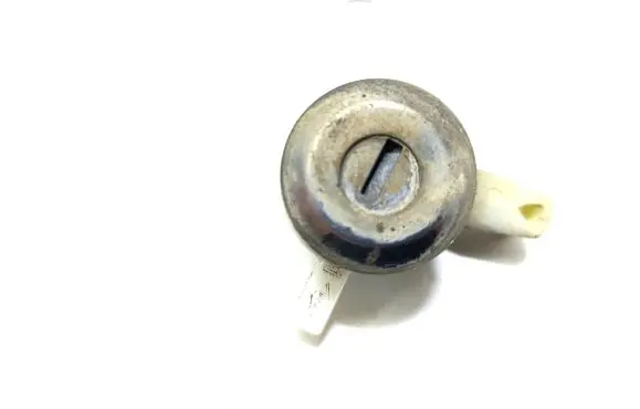Renault Clio II Coupe door lock (next to the handle) 