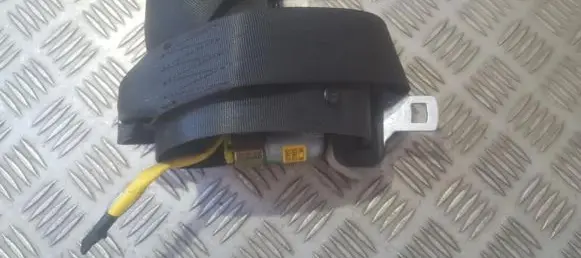 Mazda 5 Front seatbelt bgd030017 00lc235h
