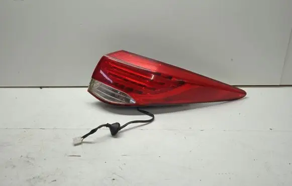 Hyundai i40 Rear/tail lights 924023Z000