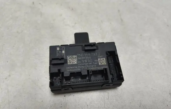Skoda Yeti (5L) Door control unit/module 7N0959793J 7N0959793G