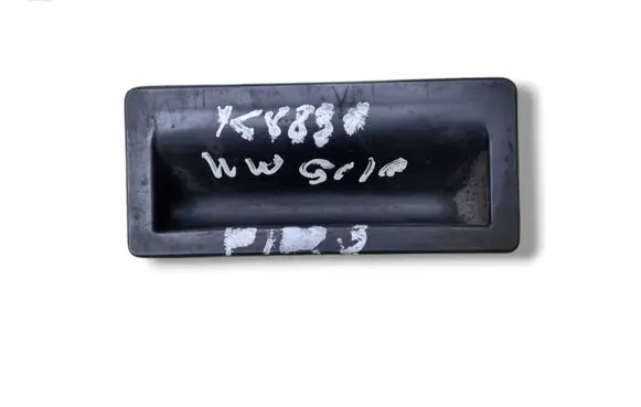 Volkswagen Golf Plus Tailgate/boot open switch button 5N0827566