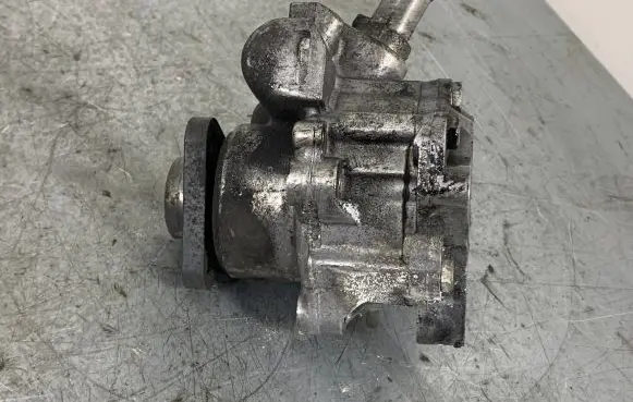 Audi A4 S4 B6 8E 8H Power steering pump 8E0145155N