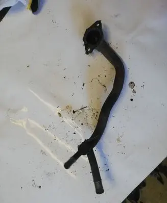 Nissan X-Trail T30 Engine coolant pipe/hose NOCODE
