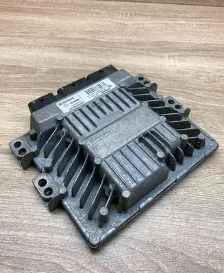 Renault Scenic II - Grand scenic II Engine control unit/module ECU 8200565863 8200592611