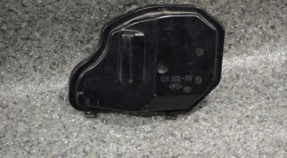 BMW 7 E65 E66 Headlight/headlamp dust cover 15933200
