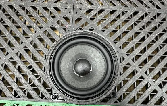 BMW 3 G20 G21 Front door speaker 2622469