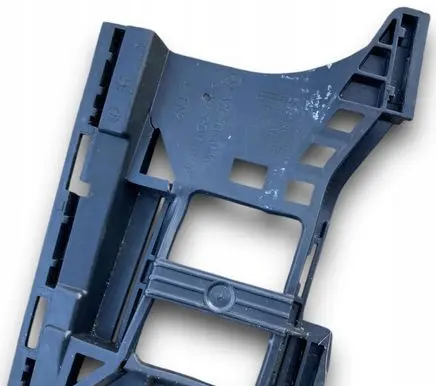 Mercedes-Benz E W212 Front bumper mounting bracket A2128850116
