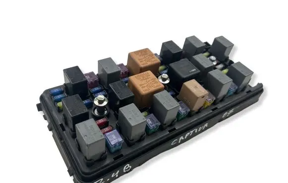 Chevrolet Captiva Fuse module 