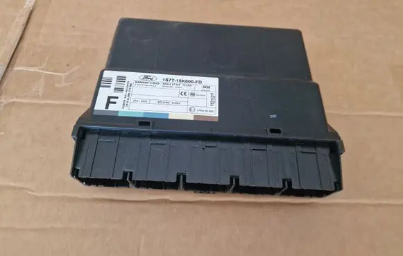 Ford Focus Comfort/convenience module 1S7T15K600FD