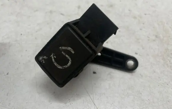 Mercedes-Benz S W221 Headlight/headlamp level sensor 