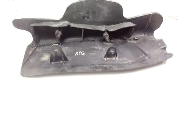 Rear underbody cover/under tray