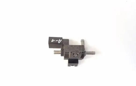 Audi A1 Turbo solenoid valve 06F906283F