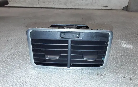 Audi A6 S6 C6 4F Rear air vent grill 4F0819203C